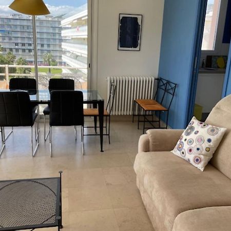 Nice Flat With Terrace On The Croisette Cannes Bagian luar foto